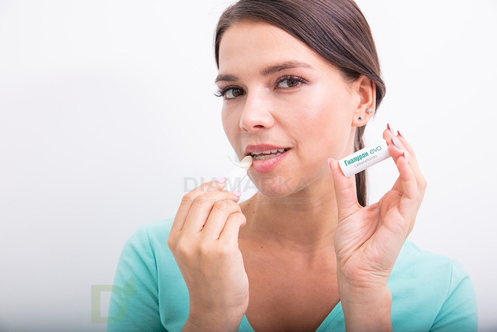 Гигиеническая помада Гиалурон EVO Моментальное увлажнение, 2,8 г в Нижнем Новгороде